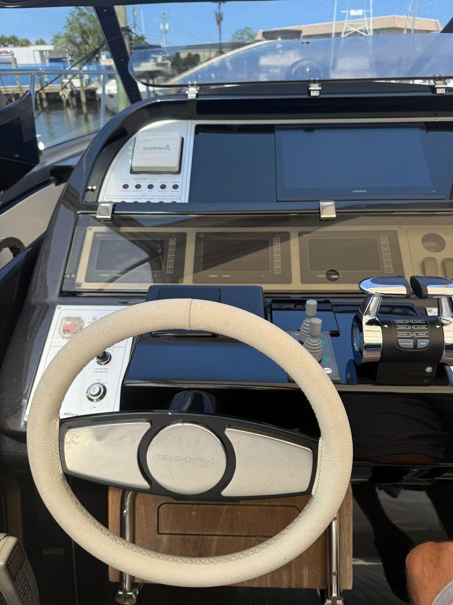 2012 Riva 52 