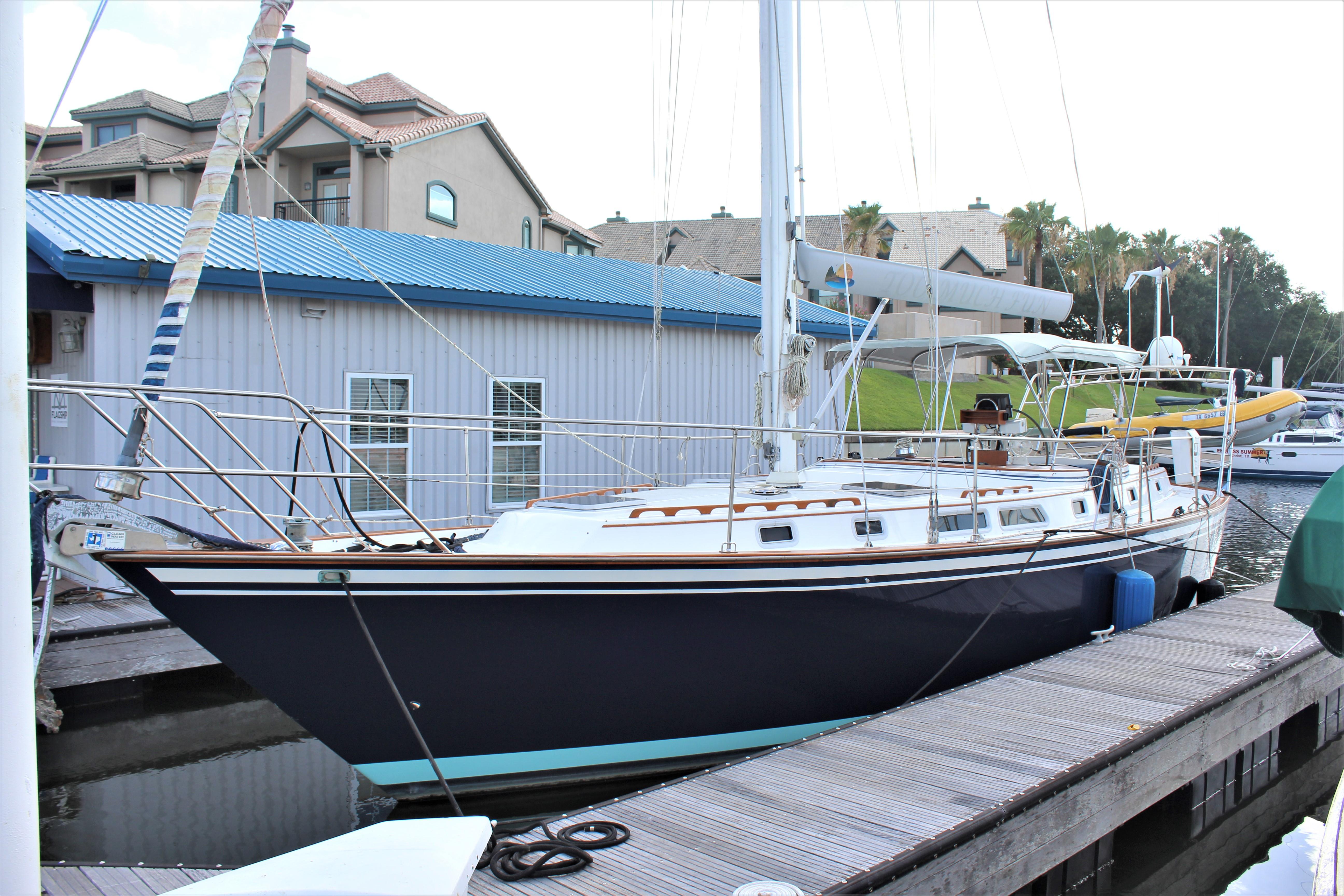 1988 Endeavour 42 Center Cockpit Cruiser for sale - YachtWorld