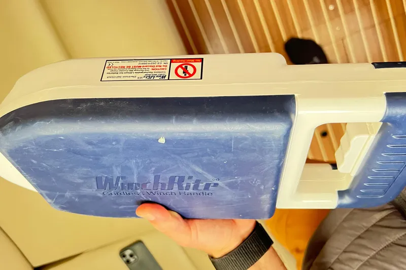 1754 Yacht Photos Pics Cordless WinchRite handle on 2004 Hunter 426 Owners Version yacht.