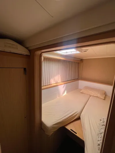 Lucy In The Sky Yacht Photos Pics 