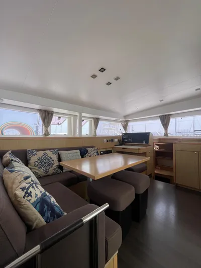 Lucy In The Sky Yacht Photos Pics 