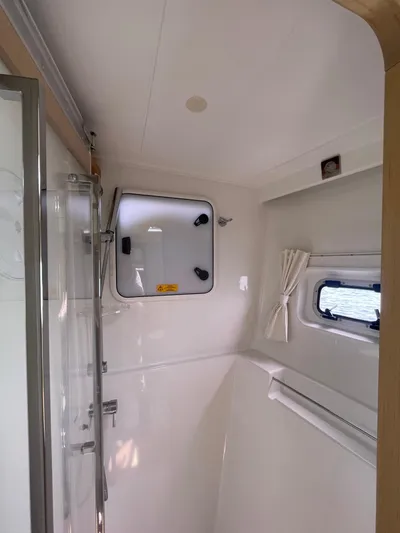 Lucy In The Sky Yacht Photos Pics 