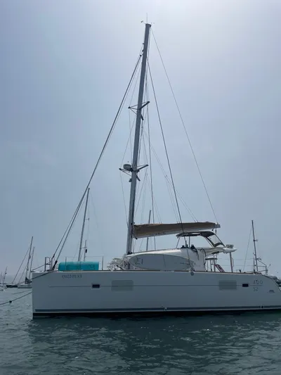 Lucy In The Sky Yacht Photos Pics 