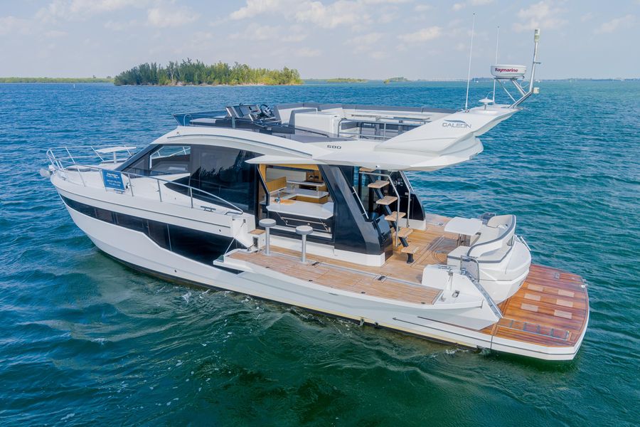 2019 Galeon Fly