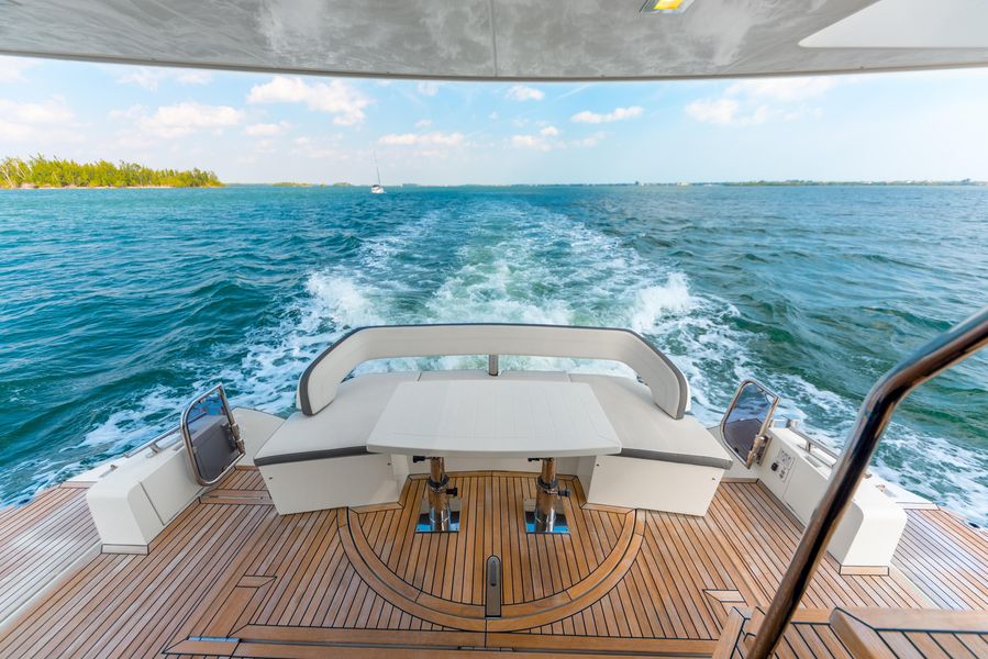 2019 Galeon Fly