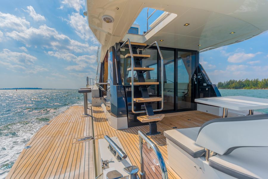 2019 Galeon Fly