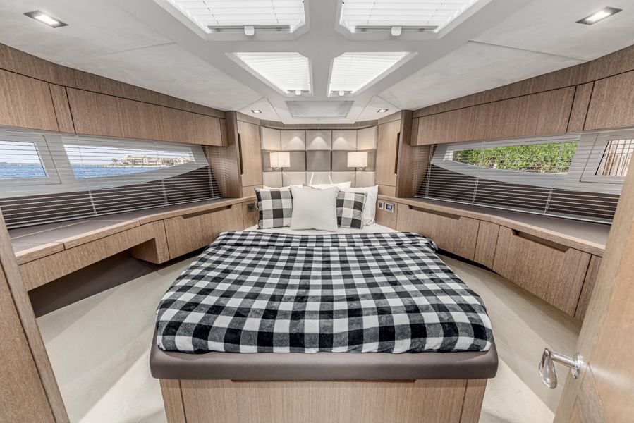 2019 Galeon Fly