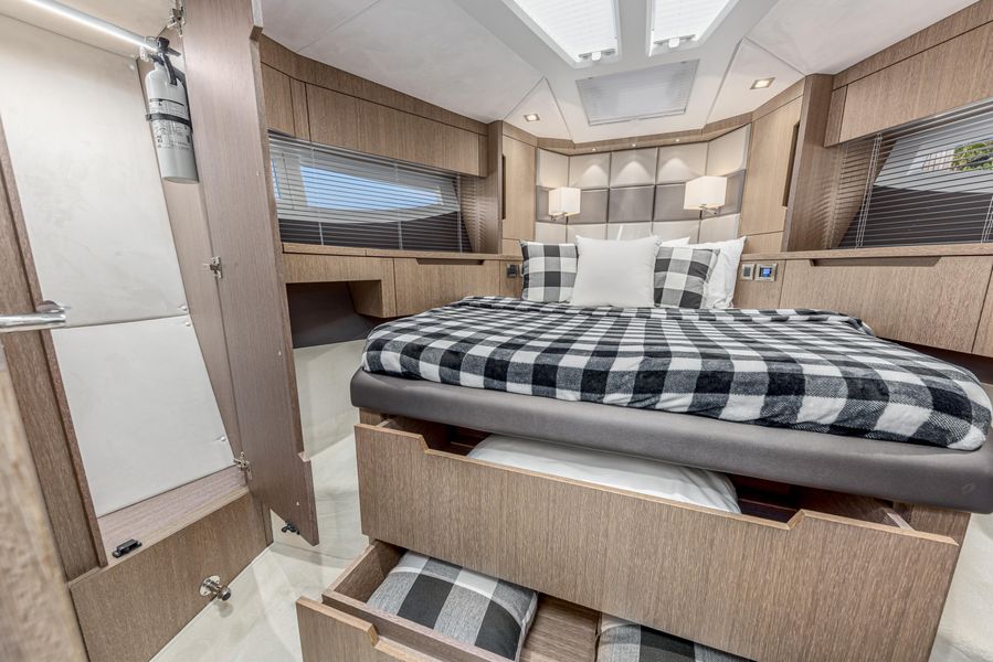 2019 Galeon Fly