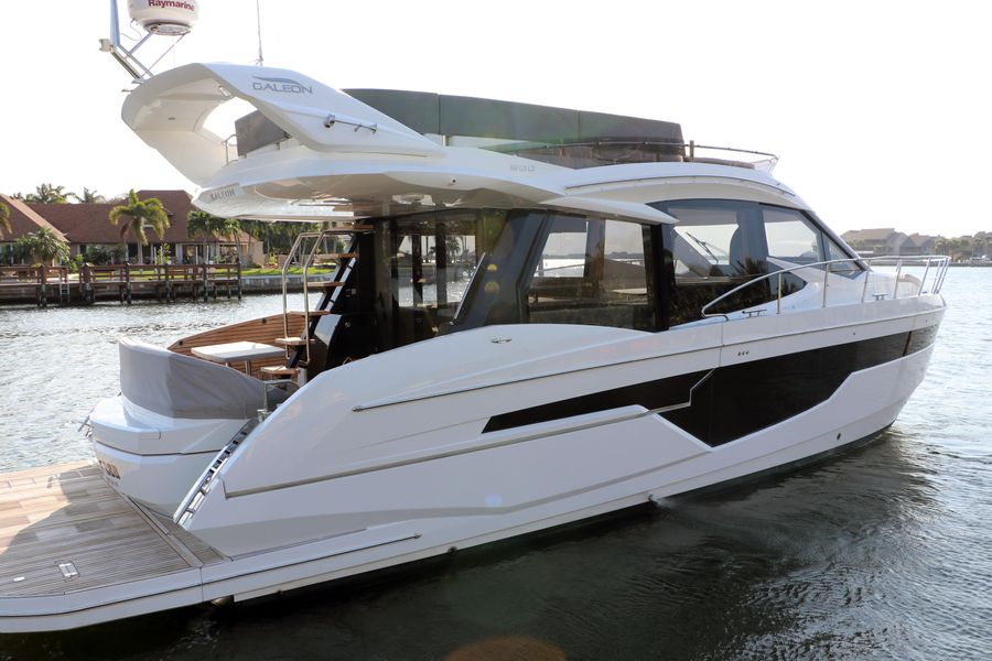 2019 Galeon Fly