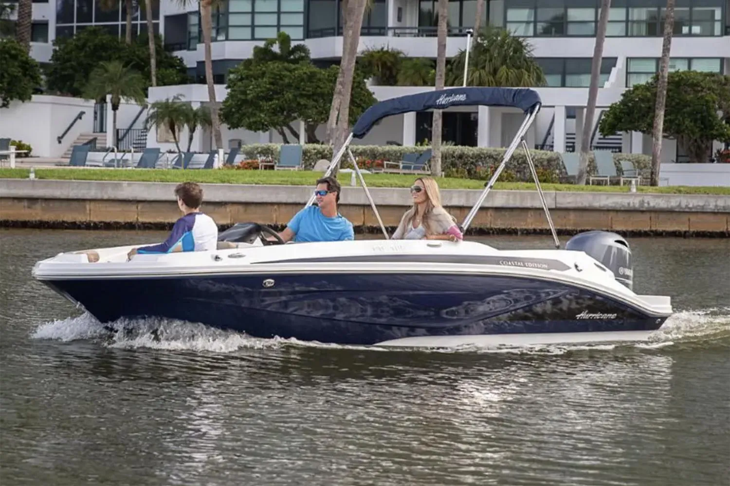 2025 Hurricane SunDeck Sport 185 OB Photo