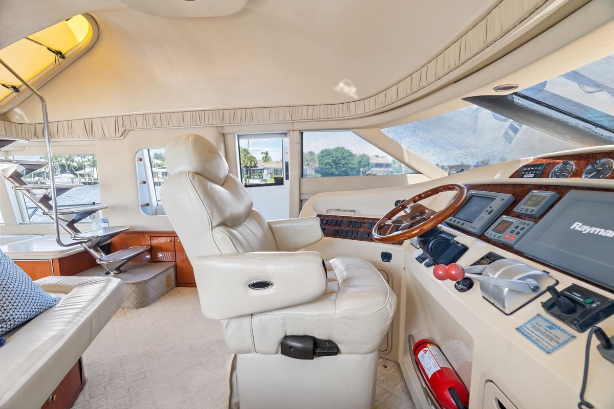 2001 Sea Ray 54 