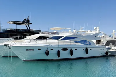 Ferretti Yachts 591