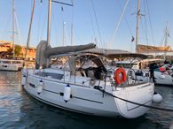 2019 Dufour 412