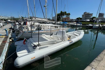 2006 Custom Bat International 996 OPEN EFB