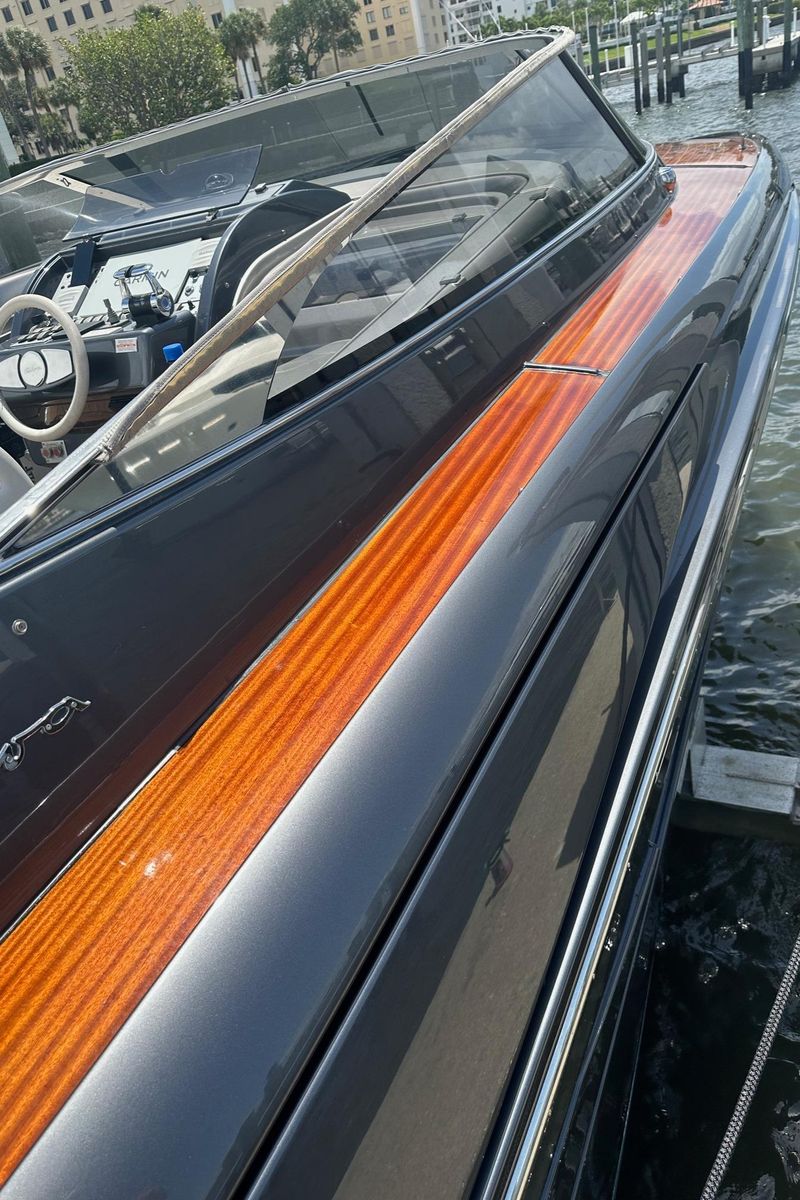 2015 Riva 44 
