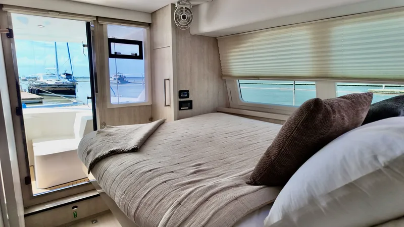 Promiscuous Yacht Photos Pics 