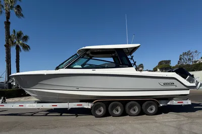 Boston Whaler 330 Vantage