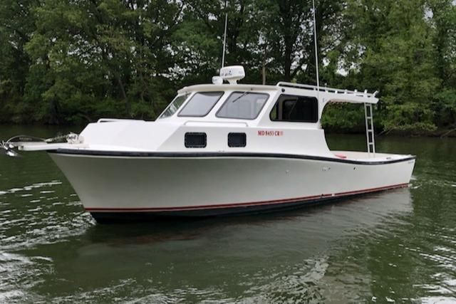 2015-32-custom-broad-creek-32-custom-bay-boat