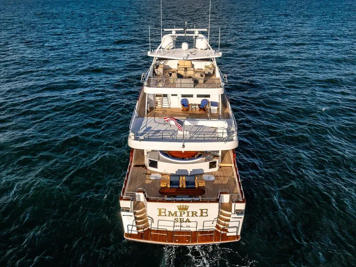 Empire Sea Yacht Photos Pics Luxury yacht Empire on the sea, Custom Crystal Yachts 2009.