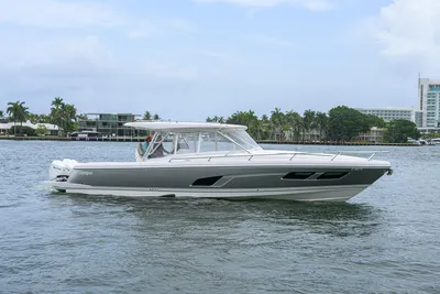 Intrepid 41 Valor