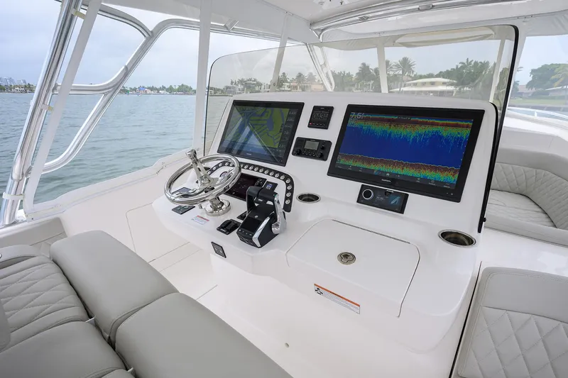  Yacht Photos Pics 2023 Intrepid 41 Valor