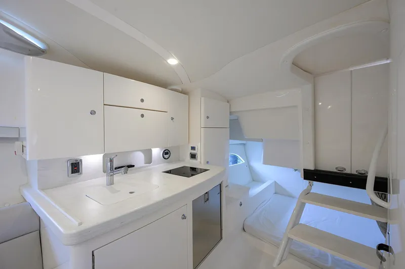  Yacht Photos Pics 2023 Intrepid 41 Valor