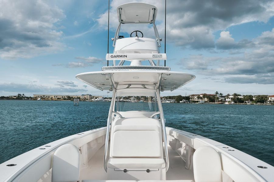 2021 Bahama 41