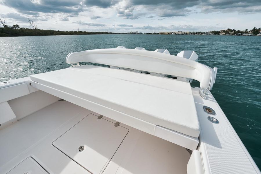 2021 Bahama 41