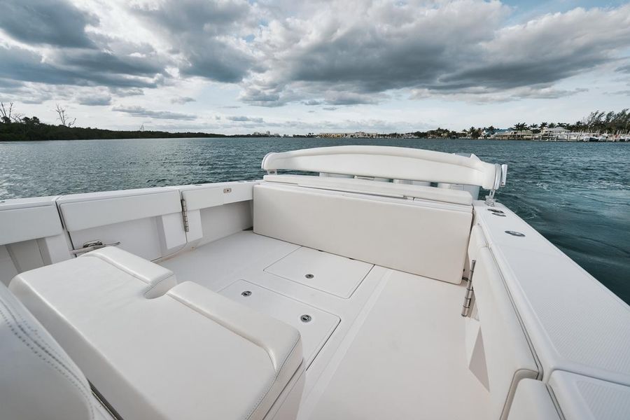 2021 Bahama 41