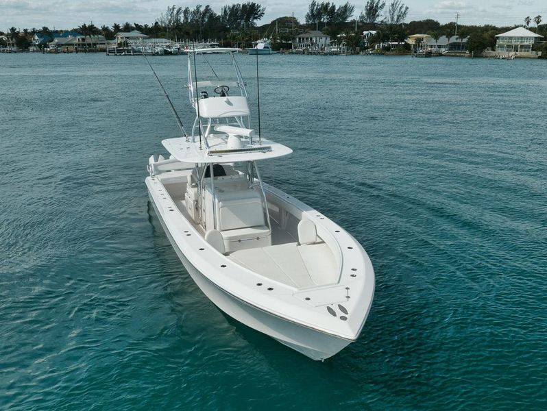 2021 Bahama 41
