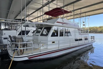 Gibson 44 CABIN YACHT