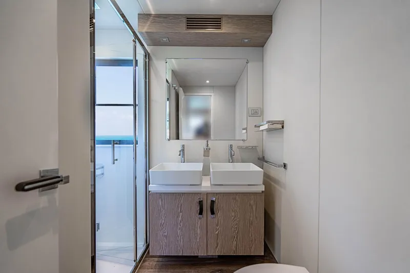 Persistence Yacht Photos Pics 2017 Overblue 58 Powercat MSR Head