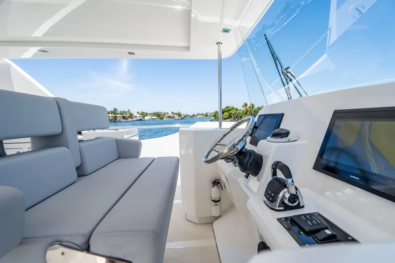 Persistence Yacht Photos Pics 2017 Overblue 58 Powercat