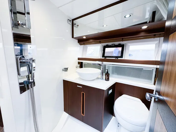  Yacht Photos Pics Luxurious bathroom in 2016 Galeon 420 Fly yacht with modern fixtures and elegant design.