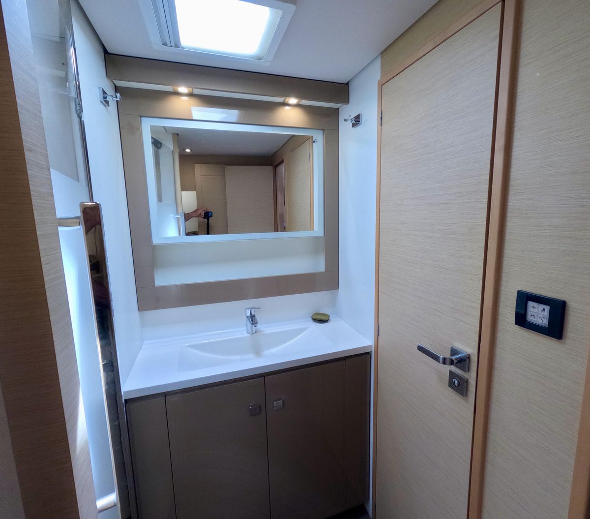 2017 Fountaine Pajot 54 