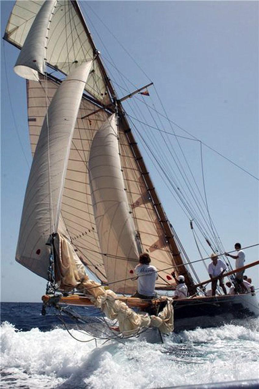 1898 Livingston Charles Antique and Classic for sale - YachtWorld