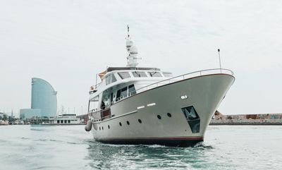 Yacht