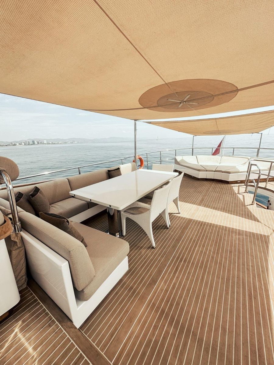 2004 Benetti Sail Division 81 