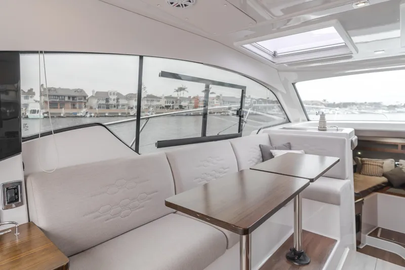 Jessie's Girl Yacht Photos Pics 