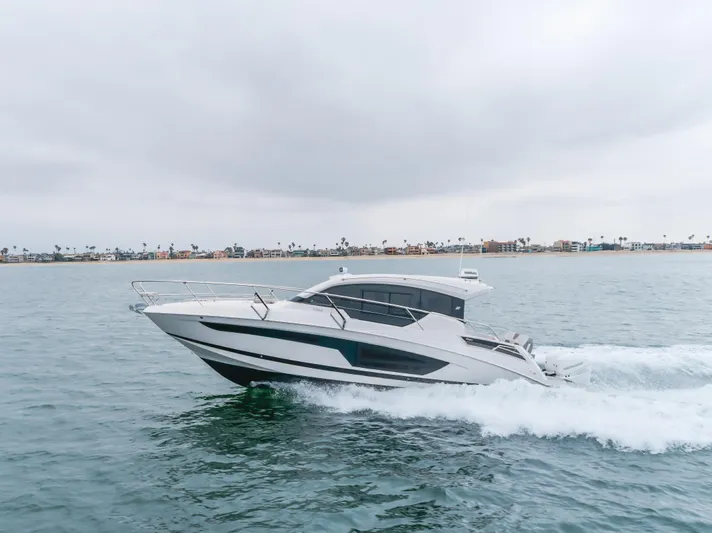 Jessie's Girl Yacht Photos Pics 