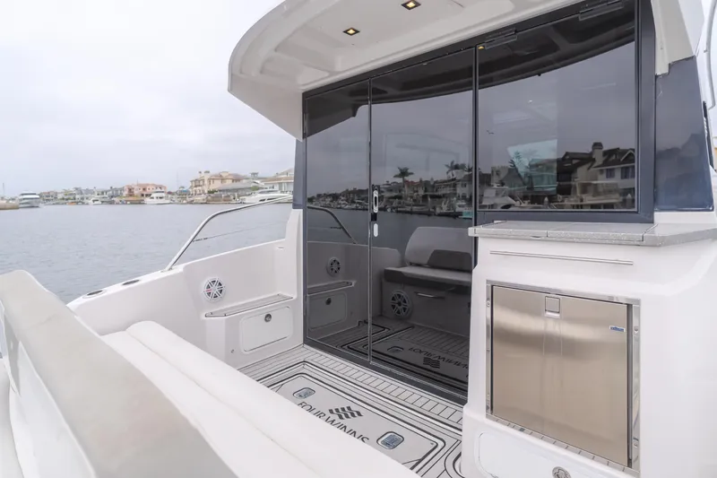 Jessie's Girl Yacht Photos Pics 