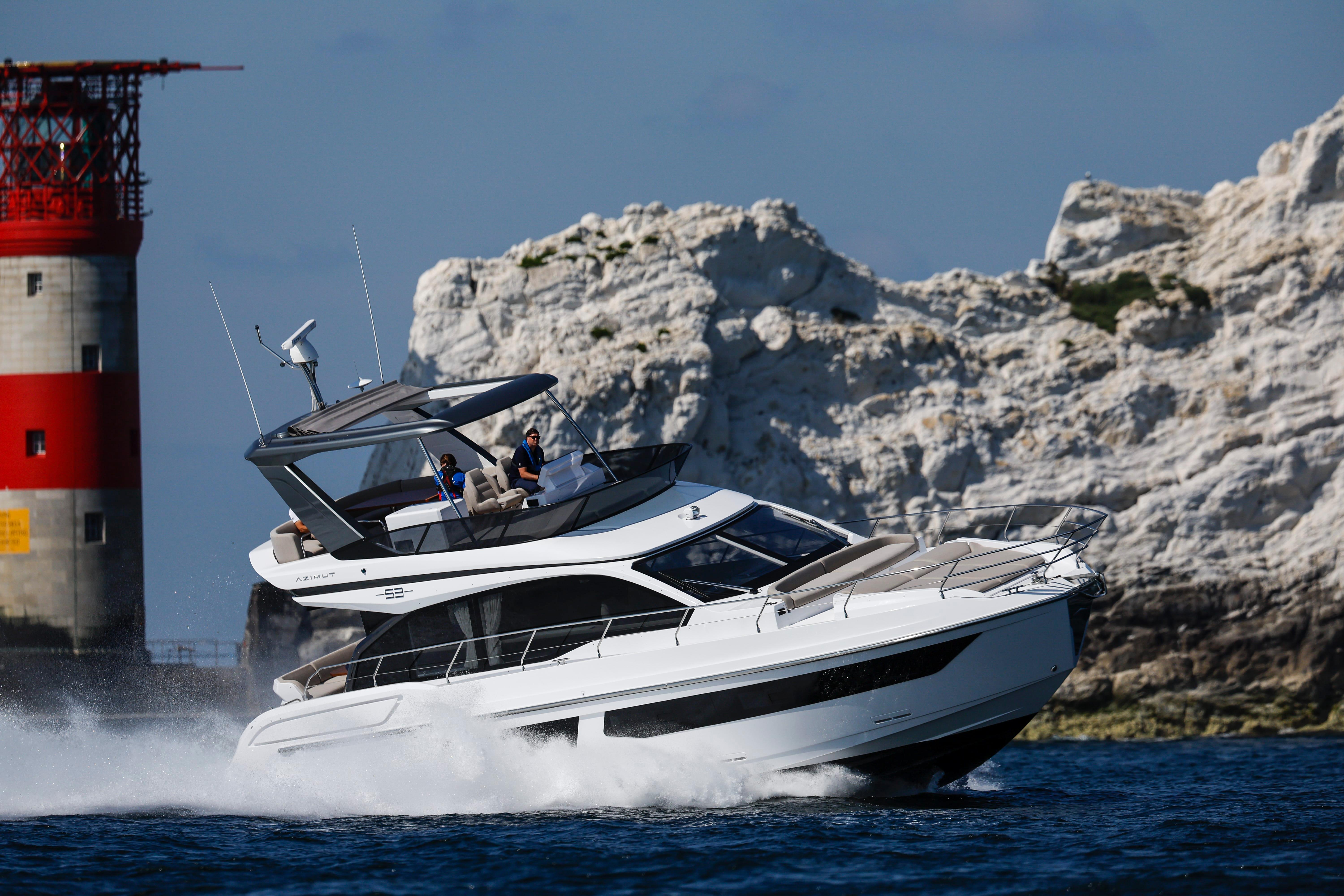 2024 Azimut Fly 53