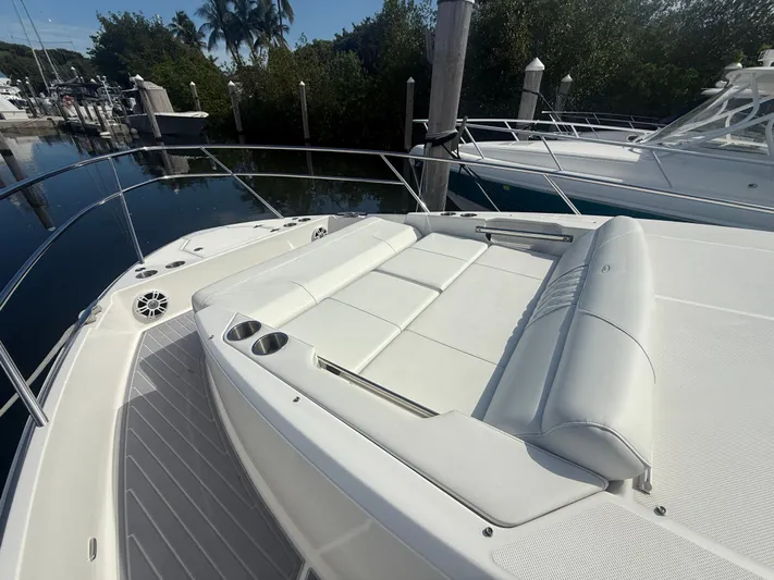  Yacht Photos Pics 2023 REGAL 36 XO - Image 25