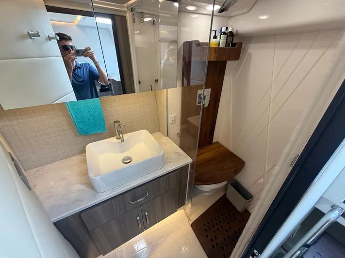  Yacht Photos Pics 2023 REGAL 36 XO - Image 20