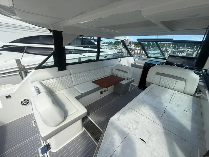  Yacht Photos Pics 2023 REGAL 36 XO - Image 6