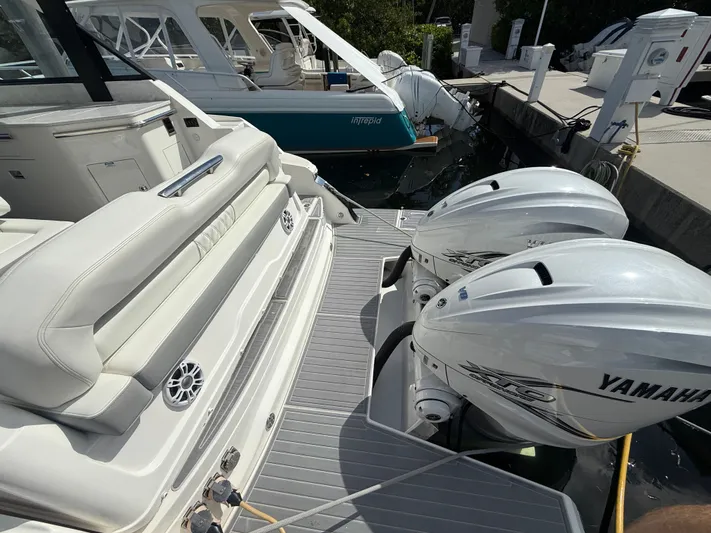  Yacht Photos Pics 2023 REGAL 36 XO - Image 3