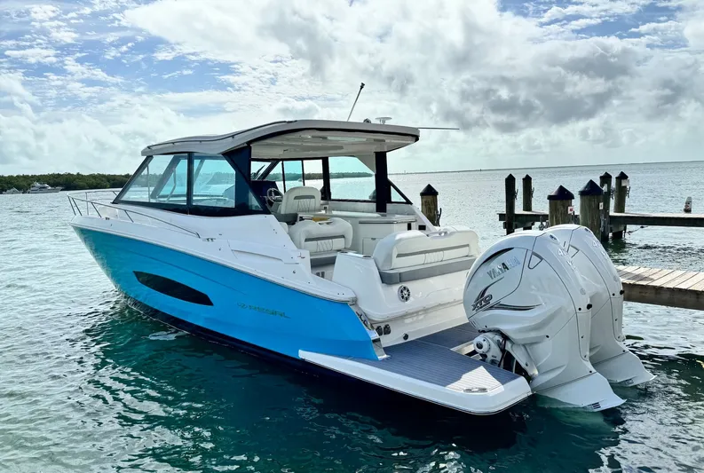  Yacht Photos Pics 2023 REGAL 36 XO - Image 1