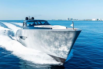 Yacht
