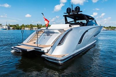 Yacht