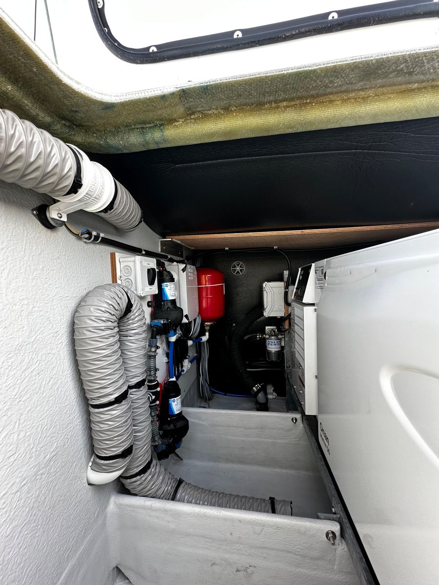 2022 Fountaine Pajot 45 